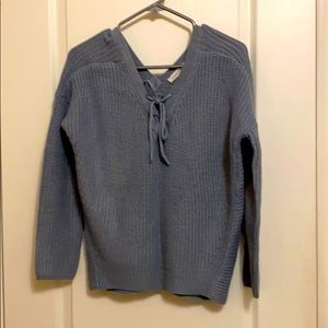 V neck knit sweater